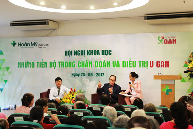 ​Buổi tọa đàm chủ đề “Hành trình quản lý ung thư gan” cùng GS. Gish thu hút nhiều người tham dự trực tiếp cũng như giao lưu trực tuyến trên Fanpage của Hoàn Mỹ Sài Gòn