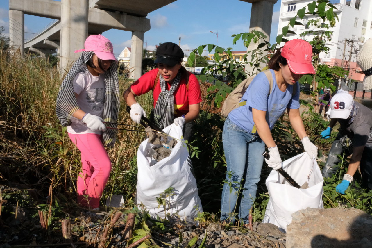 Trashpacker Việt Nam - Những dấu chân đẹp