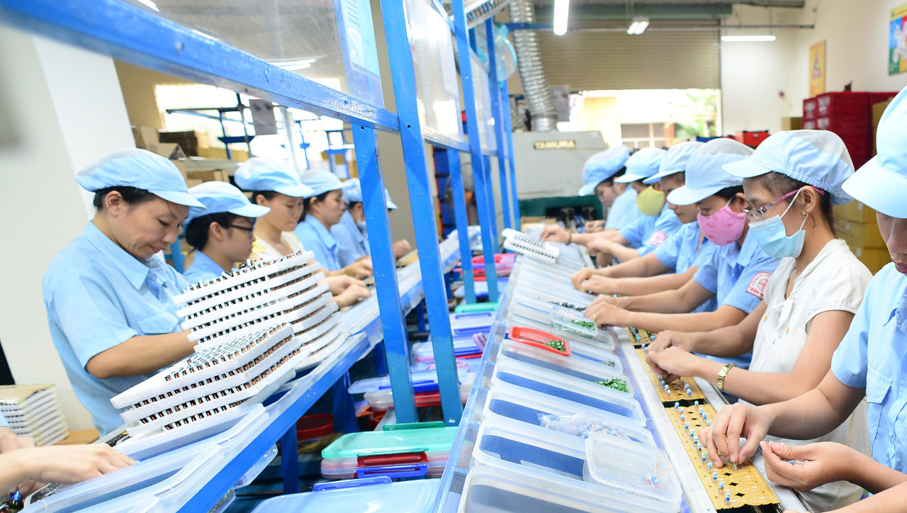 Để giữ lại công ăn việc làm
