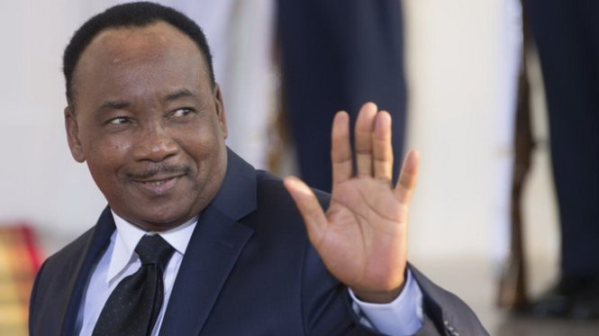 Tổng thống Niger Issoufou Mahamadou - Ảnh: AFP