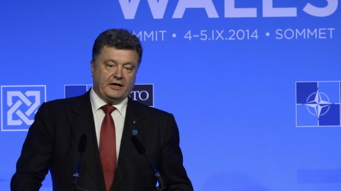 Tổng thống Ukraine Petro Poroshenko lạc quan về thỏa thuận ngừng bắn hôm nay - Ảnh: Reuters