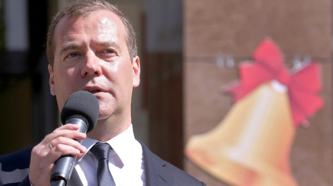 Thủ tướng Nga Dmitry Medvedev cảnh báo phương Tây - Ảnh: AFP