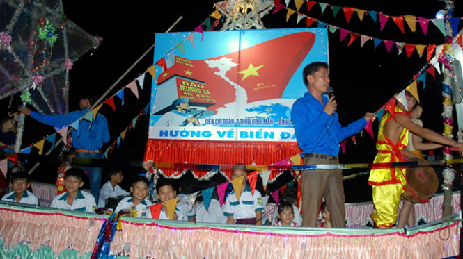 Vui trung thu hướng về biển đảo quê hương - Ảnh: Kiều Linh 