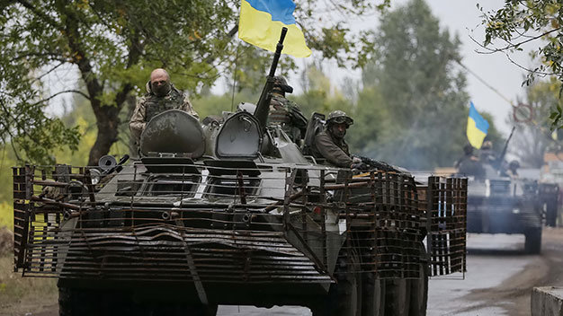 Lực lượng Ukraine đóng tại thị trấn Kramatorsk ở miền đông - Ảnh: Reuters