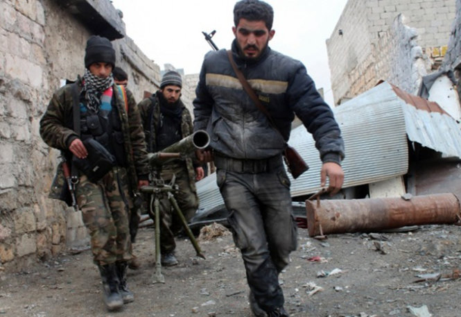 Lực lượng phiến quân chống chính quyền Syria sẽ được hỗ trợ đào tạo từ bên ngoài - Ảnh: AFP