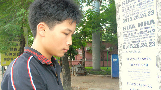 Lý Tài Hiểu tất bật tìm việc làm thêm trong những ngày tháng sinh viên sống ở Hà Nội - Ảnh: K.Linh
