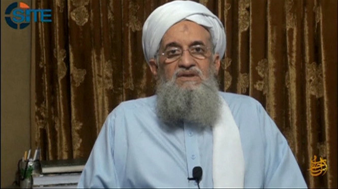 Trùm khủng bố Ayman al-Zawahiri, kẻ kế thừa Osama Bin Laden, đang bị IS biến thành “khán giả” trong cuộc thánh chiến Hồi giáo cực đoan - Ảnh: Reuters