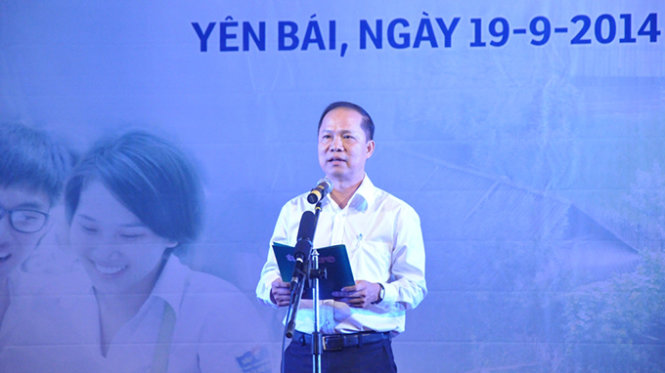 Ông Lê Xuân Trung -Tổng thư kí Tòa soạn báo Tuổi Trẻ phát biểu tại buổi lễ trao học bổng - Ảnh: Quang Thế