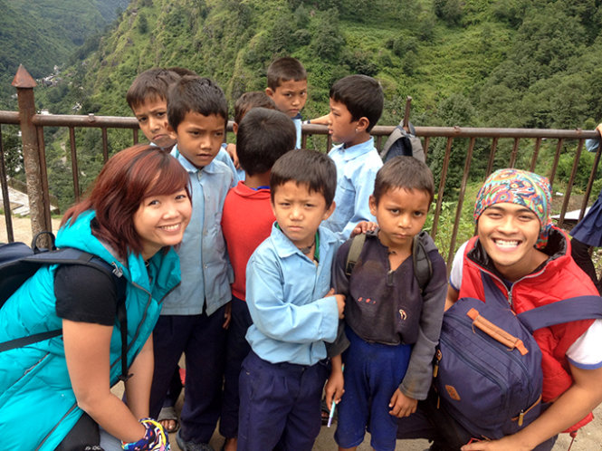 Các em nhỏ Nepal ở Kodari