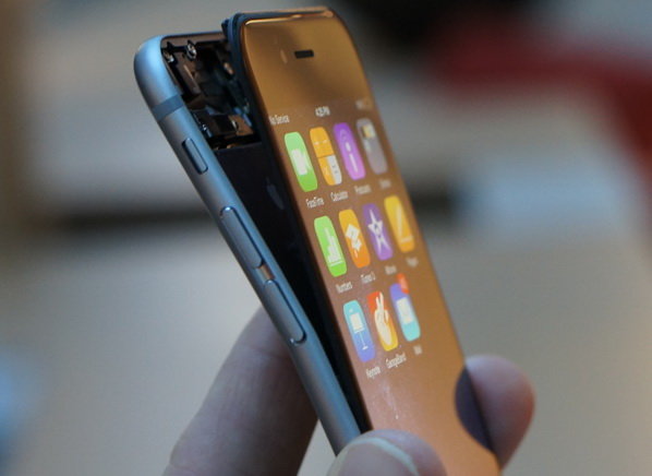 iPhone 6 chịu lực kém hơn 