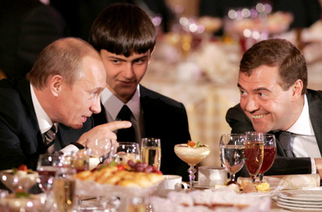 Vladimir Putin và Dmitry Medvedev. Ảnh: