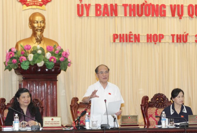 Chủ tịch Quốc hội Nguyễn Sinh Hùng phát biểu tại phiên họp - Ảnh: TTXVN