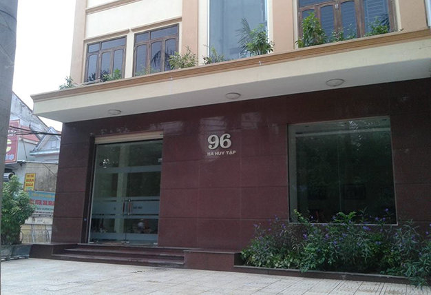 Trụ sở Công ty Cổ phần kinh doanh tổng hợp Việt Lào tại số 96, đường Hà Huy Tập (TP Vinh) - Ảnh: Cảnh Phúc