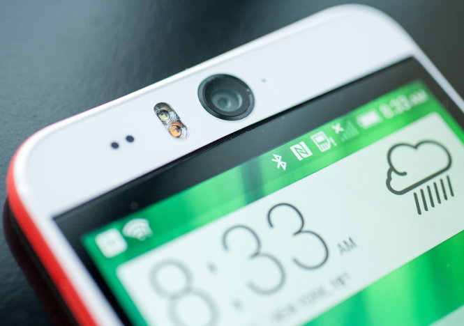 Camera trước 13MP, yếu tố nổi bật của HTC Desire Eye - Ảnh: Android Central