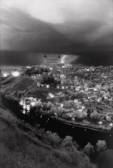 Bức ảnh “Cơn bão” của nhiếp ảnh gia Theo Westenberger - Ảnh: National Geographic