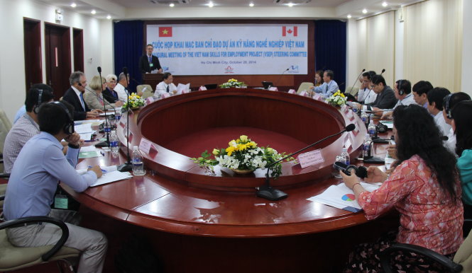 Cuộc họp ban chỉ đạo triển khai dự án kỹ năng nghề nghiệp sáng 28-10. - Ảnh: CTV