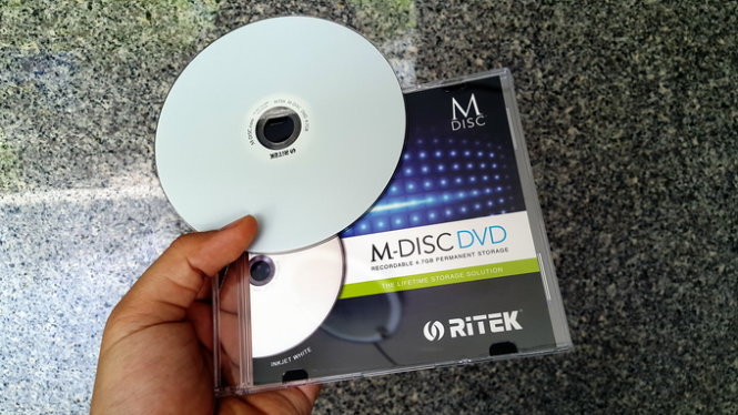 Đĩa M-DISC DVD do Ritek giới thiệu - Ảnh: T.Trực