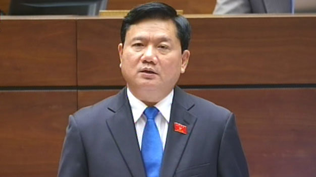 Bộ trưởng Đinh La Thăng trả lời chất vấn