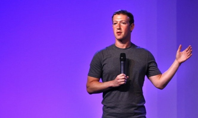 CEO Facebook Mark Zuckerberg trong buổi trả lời Hỏi-Đáp lần thứ hai, liên quan đến nút Dislike - Ảnh: The Guardian