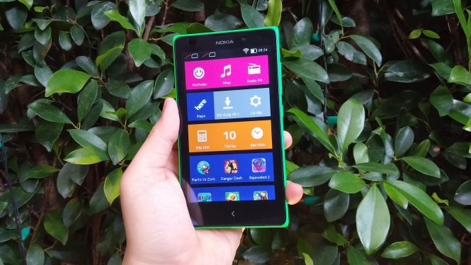 Nokia XL dùng Android - Ảnh: T.Trực