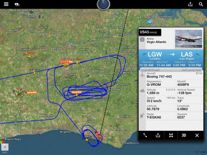 Ảnh trên trang theo dõi máy bay FlightRadar24 cho thấy VS43 đã bay rất nhiều vòng trên khu vực sân bay Gatwick trước khi hạ cánh khẩn cấp. Ảnh: Chụp màn hình FlightRadar24