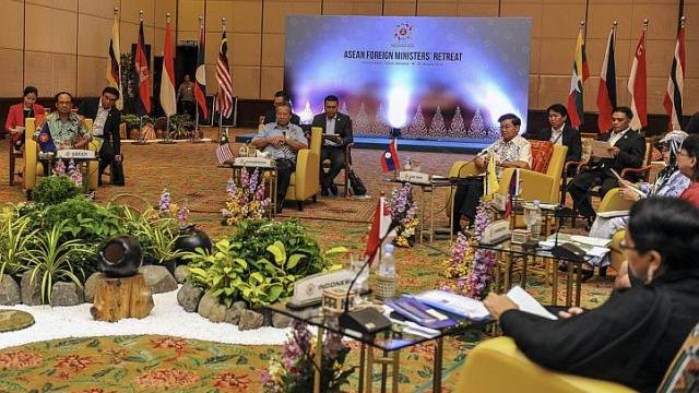 Hội nghị hẹp các Bộ trưởng Ngoại giao ASEAN diễn ra trong hai ngày 27-28 tháng 1 ở Malaysia. Ảnh: EPA 
