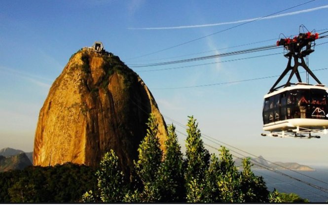 Cáp treo Sugerloaf núi Gondola (Rio de Janeiro, Brazil) - Ảnh: CNN