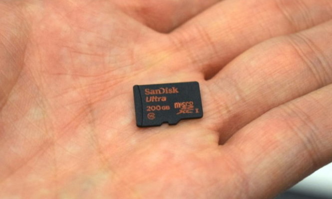 Thẻ nhớ microSDXC SanDisk dung lượng 200GB - Ảnh: DigitalTrends