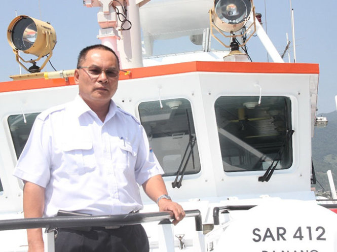 Thuyền trưởng tàu SAR 412 Phan Xuân Sơn - Ảnh: Đoàn Cường