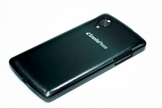 Mặt sau lưng máy GranitePhone - Ảnh: DigitalTrends