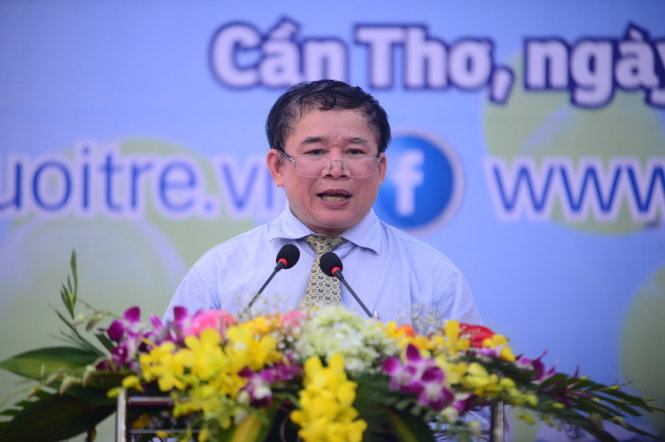 Thứ trưởng Bộ GD-ĐT Bùi Văn Ga phát biểu tại ngày hội tư vấn tuyển sinh tại Trường ĐH Cần Thơ, Q.Ninh Kiều, tỉnh Cần Thơ sáng 8-3 - Ảnh: Quang Định