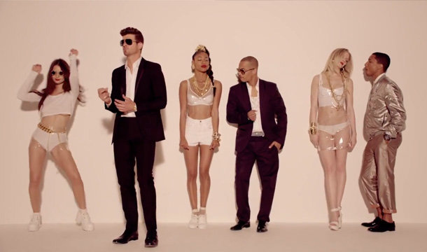 Một cảnh trong MV “Blurred Lines” của Ribin Thicke và Pharrell William - Ảnh: The Guardian