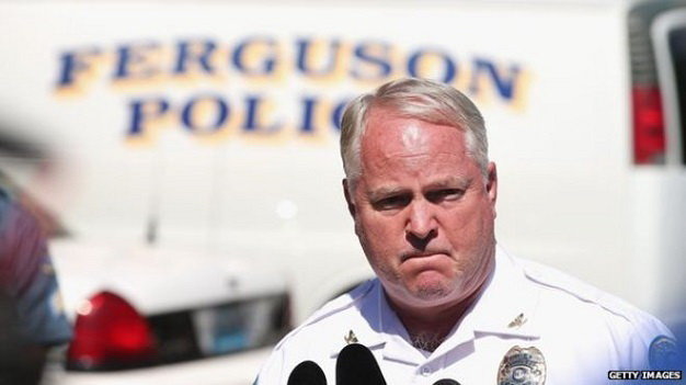 Ông Thomas Jackson tuyên bố từ chức cảnh sát trưởng Ferguson - Ảnh: AFP