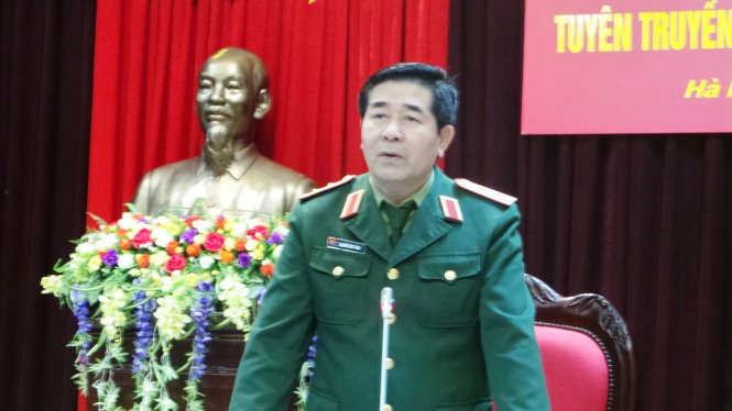 Trung tướng Nguyễn Đức Tỉnh- Cục trưởng Cục Nhà trường phát biểu tại buổi gặp gỡ báo chí tuyên truyền công tác tuyển sinh quân sự năm 2015 - Ảnh: V. Hùng