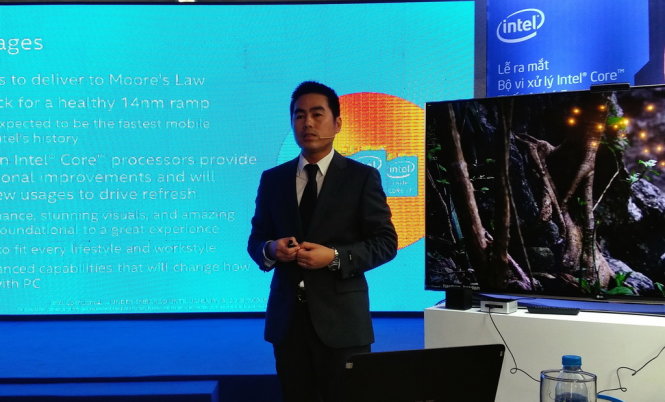 Ông Trần Đức Trung, Tổng giám đốc Intel Việt Nam, giới thiệu về các ưu điểm nổi trội của bộ xử lý mới - Ảnh: T.Trực