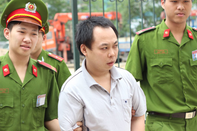 Bị cáo Trần Thanh Bình tại tòa chiều 16-4 - Ảnh: V.Đ