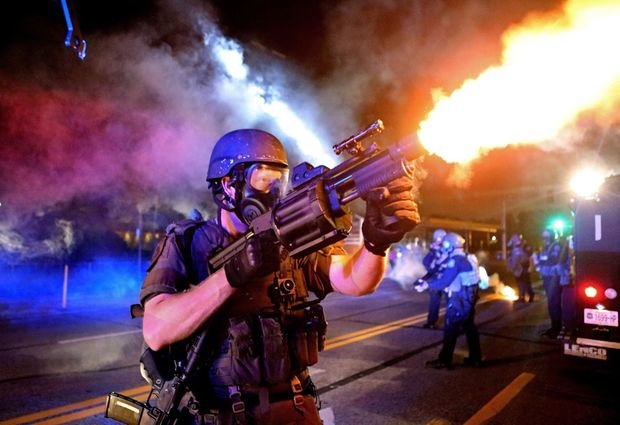 Việc đưa tin về cuộc bạo động ở Ferguson đem về cho St Louis Post-Dispatch giải Pulitzer danh giá - Ảnh: St Louis Post-Dispatch