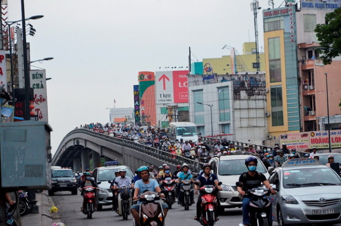  Các phương tiện di chuyển bình thường trở lại - Ảnh: Hải Hiếu