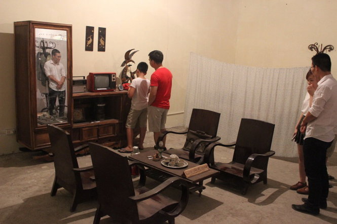 Hình ảnh phòng khách 1 gia đình ở Hà Nội thời bao cấp