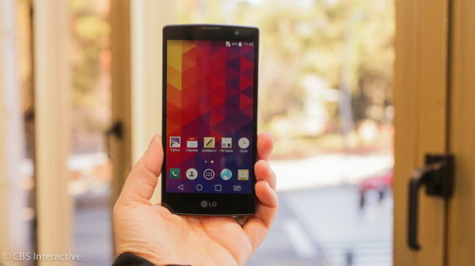LG Magna, smartphone bình dân - tầm trung  - Ảnh: CNET