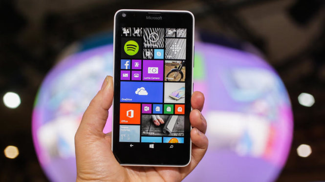 Microsoft Lumia 640 - Ảnh: CNET