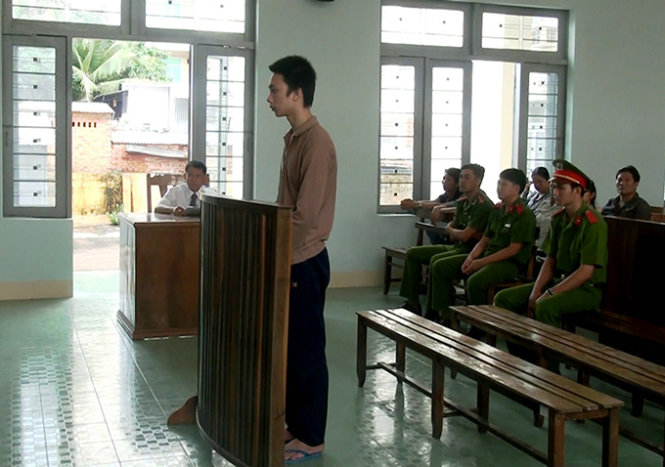 Bị cáo Long tại tòa - Ảnh: Ng.Nam