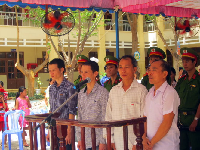 4 bị cáo tại tòa - Ảnh: ĐôNG Hà 