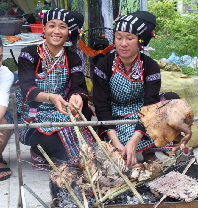 Một số món ăn độc đáo tại liên hoan ẩm thực khu vực Bắc trung bộ, đang diễn ra tại thị xã Sầm Sơn (Thanh Hóa)- Ảnh: Hà Đồng
