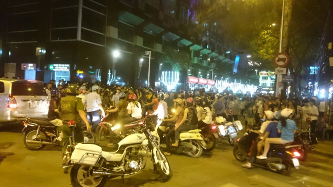 Hàng trăm cảnh sát hình sự, 113 đã tham gia giải tán đám đông trong vụ hẹn 