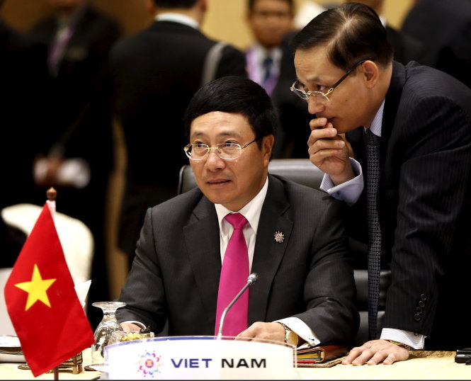 Phó thủ tướng, Bộ trưởng Bộ Ngoại giao Phạm Bình Minh tham dự hội nghị các ngoại trưởng Ảnh: Reuters