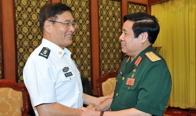 Bộ trưởng Quốc phòng Phùng Quang Thanh tiếp Thượng tướng Tôn Kiến Quốc - Ảnh: TRỌNG ĐỨC