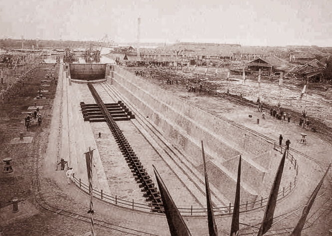 Xây ụ tàu lớn Ba Son năm 1886 - Ảnh tư liệu