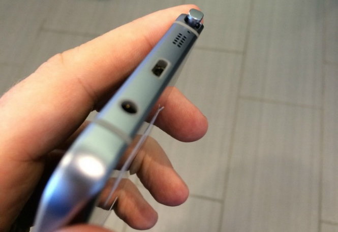 Bút điện tử S Pen vẫn đồng hành cùng Note 5 theo hình rò rỉ - Ảnh: iNoob