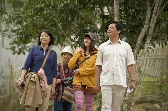 Hòa cùng làn gió Việt giống như một bộ phim tài liệu kể về câu chuyện người già hôm nay Ảnh: ĐPCC
